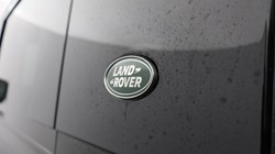 2023 (72) LAND ROVER DEFENDER 3.0 D300 X-Dynamic SE 110 5dr Auto 4877812