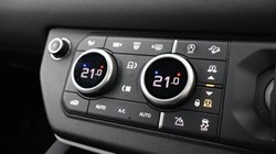 2023 (72) LAND ROVER DEFENDER 3.0 D300 X-Dynamic SE 110 5dr Auto 4877852