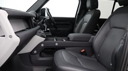 2023 (72) LAND ROVER DEFENDER 3.0 D300 X-Dynamic SE 110 5dr Auto 4877817