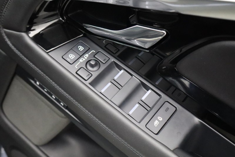 2022 (22) LAND ROVER RANGE ROVER EVOQUE 2.0 D150 HSE 5dr Auto 4881773