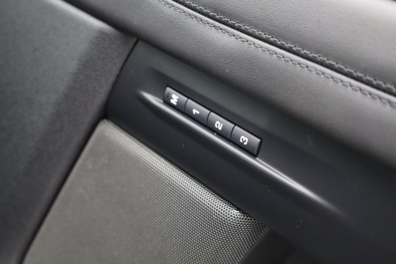 2022 (22) LAND ROVER RANGE ROVER EVOQUE 2.0 D150 HSE 5dr Auto 4881775