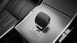 2024 (24) LAND ROVER RANGE ROVER EVOQUE 2.0 D200 Dynamic HSE 5dr Auto 4896285