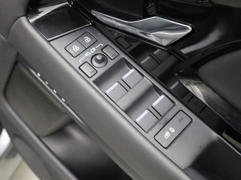 2024 (24) LAND ROVER RANGE ROVER EVOQUE 2.0 D200 Dynamic HSE 5dr Auto 4896284