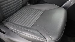 2025 (25) LAND ROVER COMMERCIAL DISCOVERY 3.0 D350 Dynamic HSE Commercial Auto 4880357