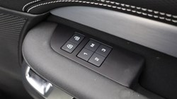 2025 (25) LAND ROVER COMMERCIAL DISCOVERY 3.0 D350 Dynamic HSE Commercial Auto 4880310