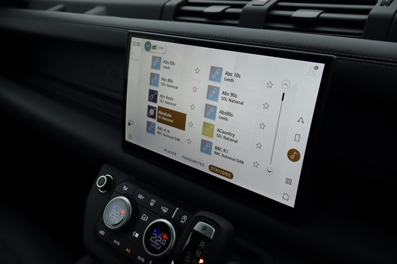 2025 (75) LAND ROVER DEFENDER 3.0 D350 X-Dynamic HSE 110 5dr Auto [7 Seat] 4886382