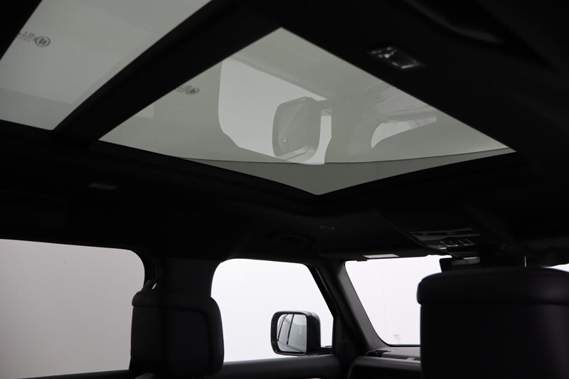 2025 (75) LAND ROVER DEFENDER 3.0 D350 X-Dynamic HSE 110 5dr Auto [7 Seat] 4886349