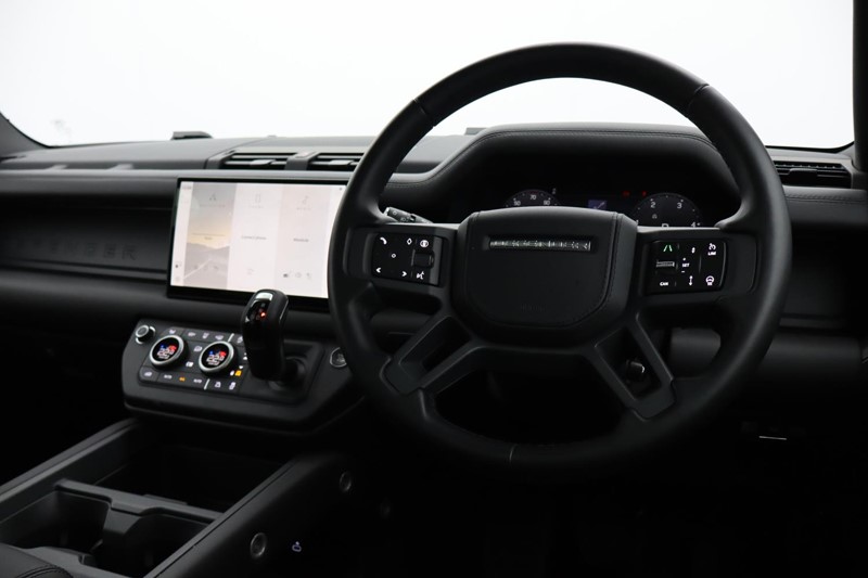 2025 (75) LAND ROVER DEFENDER 3.0 D350 X-Dynamic HSE 110 5dr Auto [7 Seat] 4886348