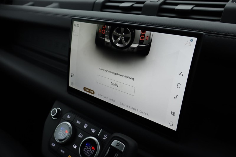 2025 (75) LAND ROVER DEFENDER 3.0 D350 X-Dynamic HSE 110 5dr Auto [7 Seat] 4886381