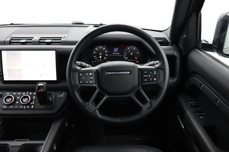2025 (75) LAND ROVER DEFENDER 3.0 D350 X-Dynamic HSE 110 5dr Auto [7 Seat] 4886347