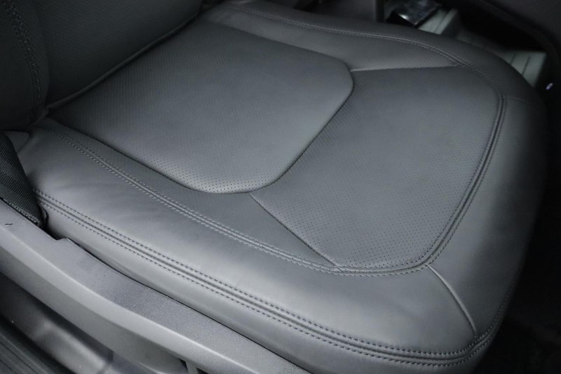 2025 (75) LAND ROVER DEFENDER 3.0 D350 X-Dynamic HSE 110 5dr Auto [7 Seat] 4886367