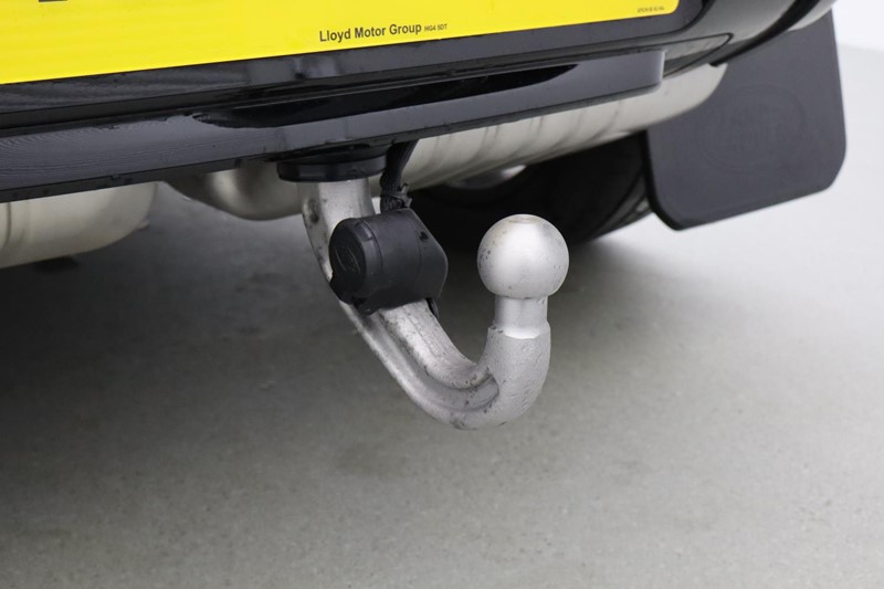 2025 (75) LAND ROVER DEFENDER 3.0 D350 X-Dynamic HSE 110 5dr Auto [7 Seat] 4886353