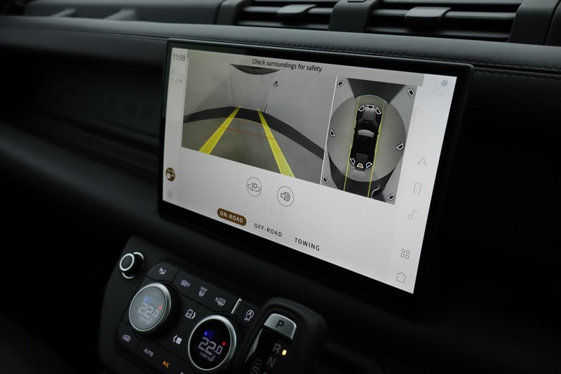 2025 (75) LAND ROVER DEFENDER 3.0 D350 X-Dynamic HSE 110 5dr Auto [7 Seat] 4886373