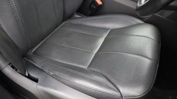 2020 (20) LAND ROVER DISCOVERY 3.0 SD6 Landmark Edition 5dr Auto 4899087