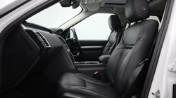 2020 (20) LAND ROVER DISCOVERY 3.0 SD6 Landmark Edition 5dr Auto 4899080