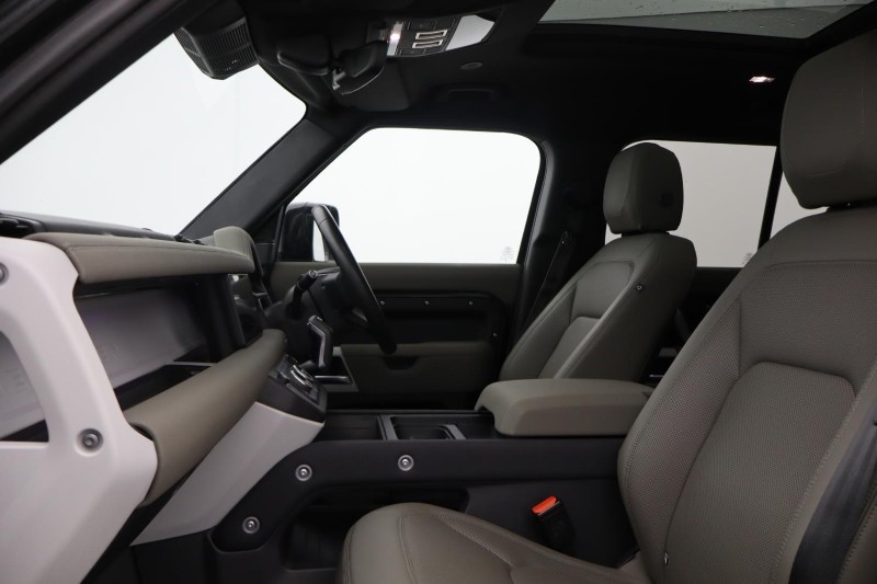 2023 (23) LAND ROVER DEFENDER 3.0 D250 X-Dynamic SE 110 5dr Auto [7 Seat] 4906991