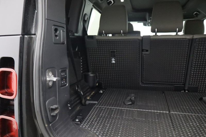 2023 (23) LAND ROVER DEFENDER 3.0 D250 X-Dynamic SE 110 5dr Auto [7 Seat] 4906967