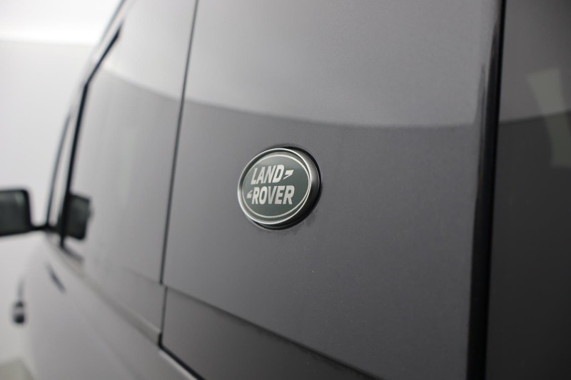 2023 (23) LAND ROVER DEFENDER 3.0 D250 X-Dynamic SE 110 5dr Auto [7 Seat] 4906960