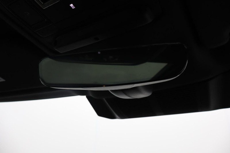 2023 (23) LAND ROVER DEFENDER 3.0 D250 X-Dynamic SE 110 5dr Auto [7 Seat] 4907038