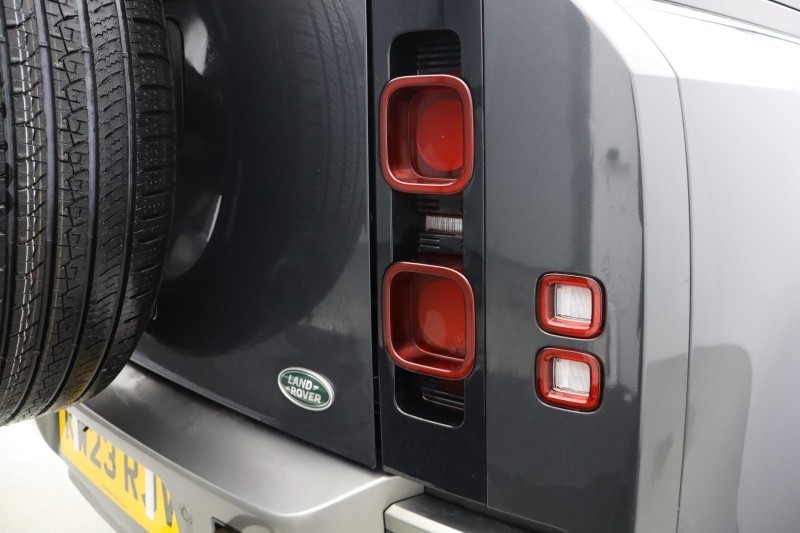 2023 (23) LAND ROVER DEFENDER 3.0 D250 X-Dynamic SE 110 5dr Auto [7 Seat] 4906973