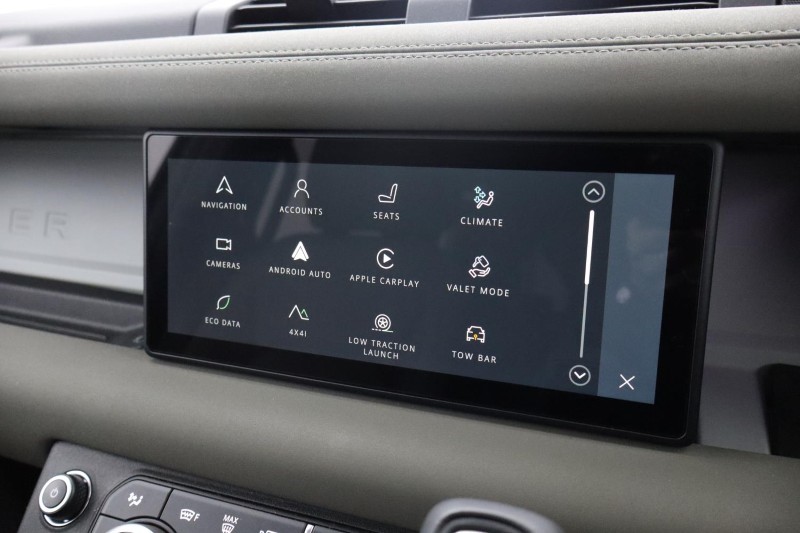 2023 (23) LAND ROVER DEFENDER 3.0 D250 X-Dynamic SE 110 5dr Auto [7 Seat] 4907024