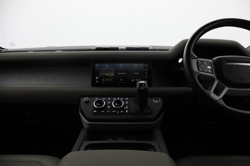 2023 (23) LAND ROVER DEFENDER 3.0 D250 X-Dynamic SE 110 5dr Auto [7 Seat] 4907002