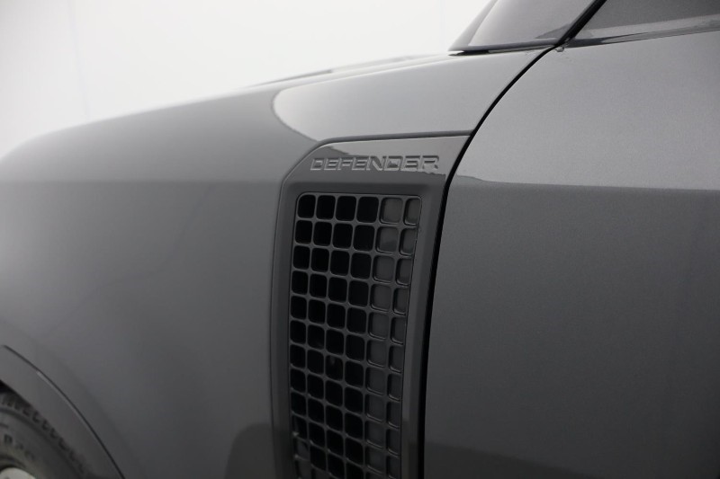 2023 (23) LAND ROVER DEFENDER 3.0 D250 X-Dynamic SE 110 5dr Auto [7 Seat] 4906988