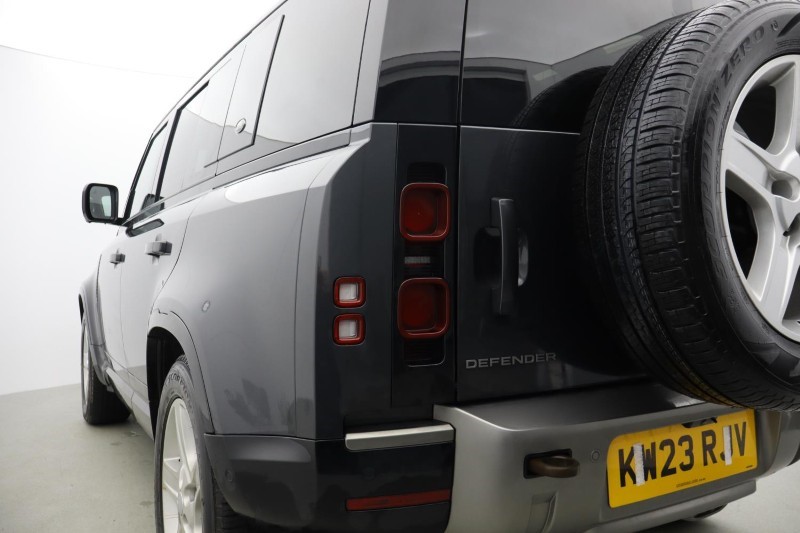 2023 (23) LAND ROVER DEFENDER 3.0 D250 X-Dynamic SE 110 5dr Auto [7 Seat] 4906959