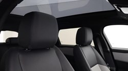 2025 (75) LAND ROVER RANGE ROVER VELAR 2.0 D200 MHEV Dynamic SE 5dr Auto 5591073