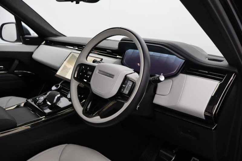 2023 (23) LAND ROVER RANGE ROVER SPORT 3.0 D350 First Edition 5dr Auto 4896335