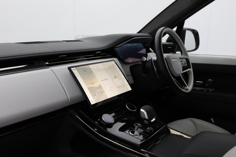 2023 (23) LAND ROVER RANGE ROVER SPORT 3.0 D350 First Edition 5dr Auto 4896324