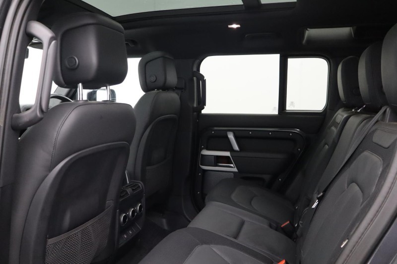 2022 (72) LAND ROVER DEFENDER 3.0 D250 X-Dynamic HSE 110 5dr Auto [7 Seat] 4920760