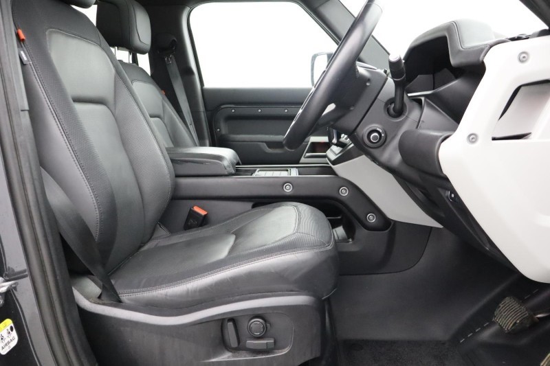 2022 (72) LAND ROVER DEFENDER 3.0 D250 X-Dynamic HSE 110 5dr Auto [7 Seat] 4920771