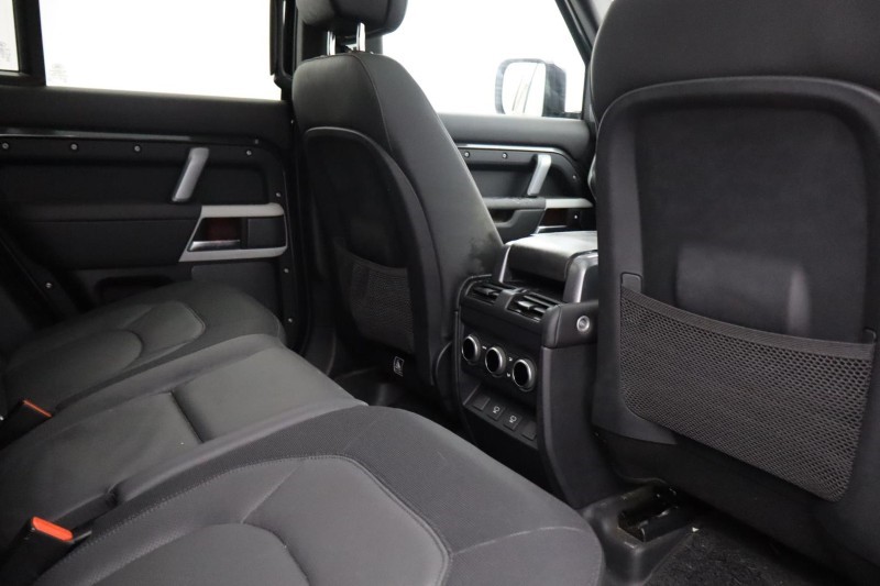 2022 (72) LAND ROVER DEFENDER 3.0 D250 X-Dynamic HSE 110 5dr Auto [7 Seat] 4920765