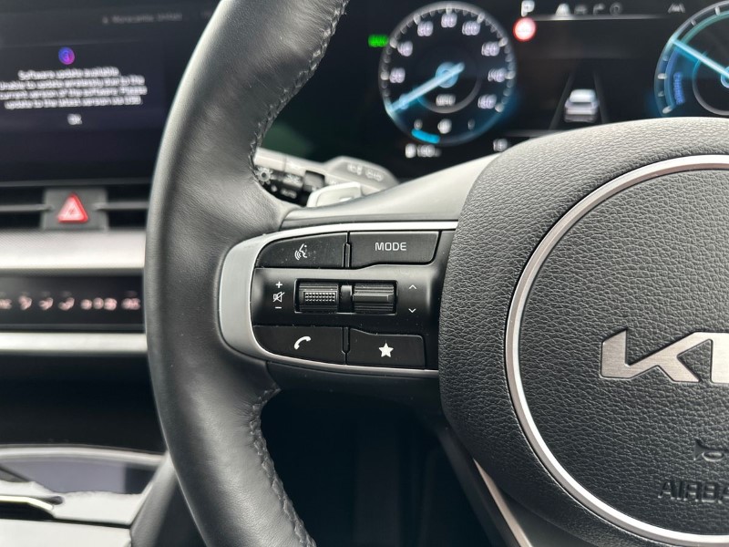 2024 (24) KIA SPORTAGE 1.6T GDi HEV GT-Line S 5dr Auto 3632903