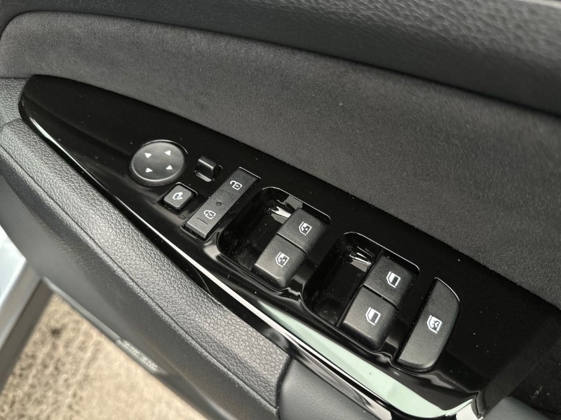 2024 (24) KIA SPORTAGE 1.6T GDi HEV GT-Line S 5dr Auto 3632898