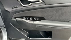 2024 (24) KIA SPORTAGE 1.6T GDi HEV GT-Line S 5dr Auto 3632896