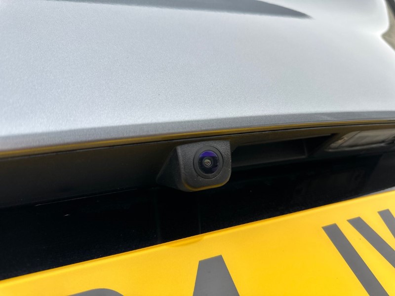 2024 (24) KIA SPORTAGE 1.6T GDi HEV GT-Line S 5dr Auto 3632930