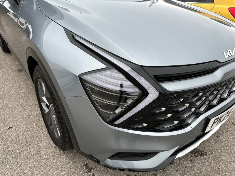 2024 (24) KIA SPORTAGE 1.6T GDi HEV GT-Line S 5dr Auto 3632924