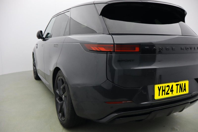 2024 (24) LAND ROVER RANGE ROVER SPORT 3.0 D300 Dynamic SE 5dr Auto 4931413