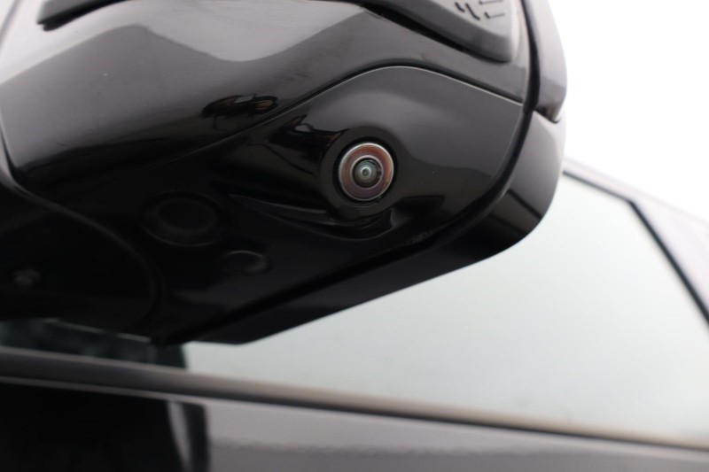 2023 (73) LAND ROVER COMMERCIAL DEFENDER 3.0 D300 Hard Top X-Dynamic HSE Auto 4916198