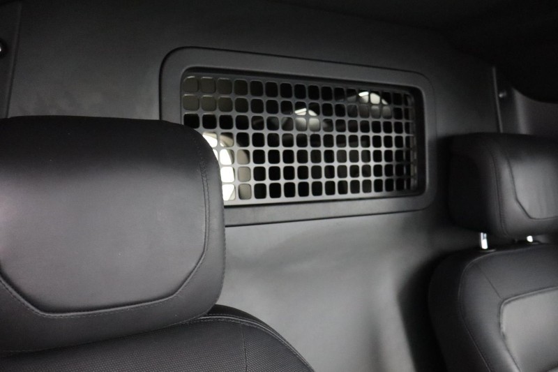 2023 (73) LAND ROVER COMMERCIAL DEFENDER 3.0 D300 Hard Top X-Dynamic HSE Auto 4916217