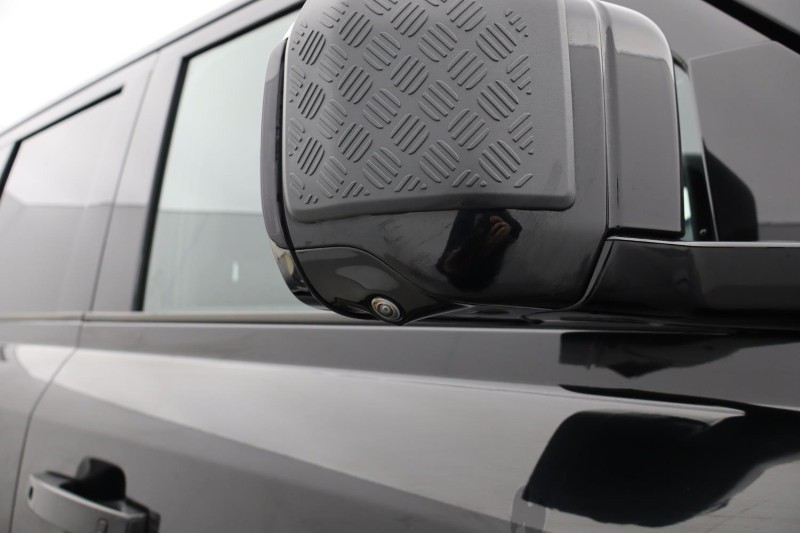 2023 (73) LAND ROVER COMMERCIAL DEFENDER 3.0 D300 Hard Top X-Dynamic HSE Auto 4916209