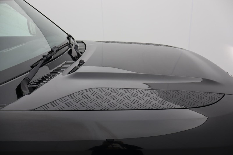 2023 (73) LAND ROVER COMMERCIAL DEFENDER 3.0 D300 Hard Top X-Dynamic HSE Auto 4916259