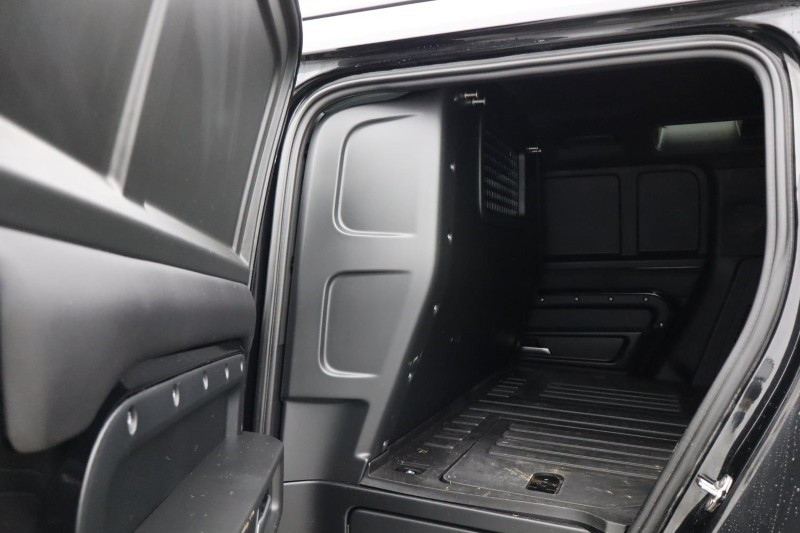 2023 (73) LAND ROVER COMMERCIAL DEFENDER 3.0 D300 Hard Top X-Dynamic HSE Auto 4916191