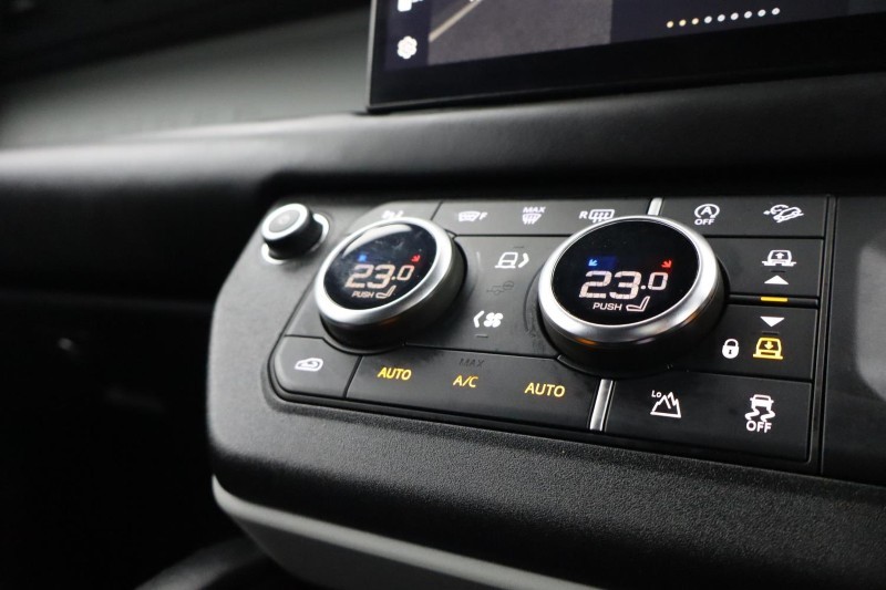 2023 (73) LAND ROVER COMMERCIAL DEFENDER 3.0 D300 Hard Top X-Dynamic HSE Auto 4916233