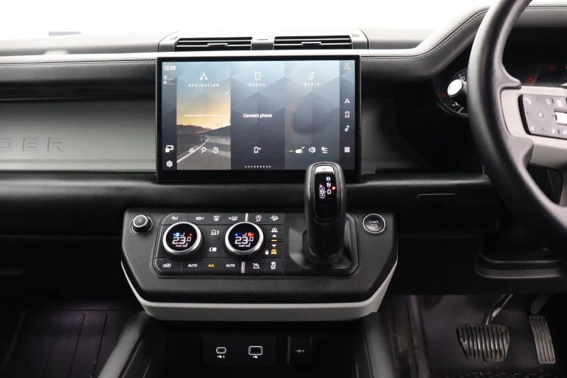 2023 (73) LAND ROVER COMMERCIAL DEFENDER 3.0 D300 Hard Top X-Dynamic HSE Auto 4916251