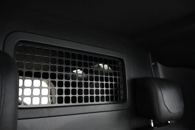 2023 (73) LAND ROVER COMMERCIAL DEFENDER 3.0 D300 Hard Top X-Dynamic HSE Auto 4916231