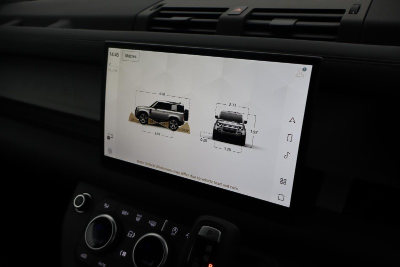 2024 (74) LAND ROVER DEFENDER 3.0 D250 X-Dynamic SE 90 3dr Auto 4903175