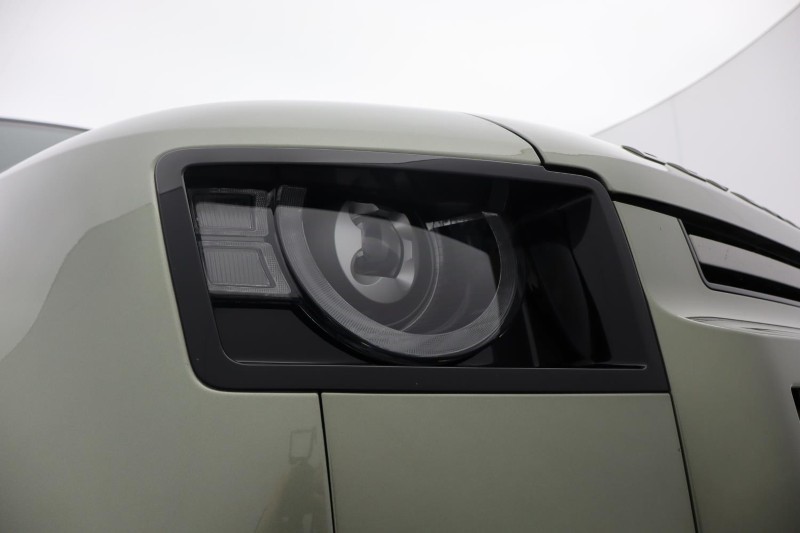 2024 (74) LAND ROVER DEFENDER 3.0 D250 X-Dynamic SE 90 3dr Auto 4903157